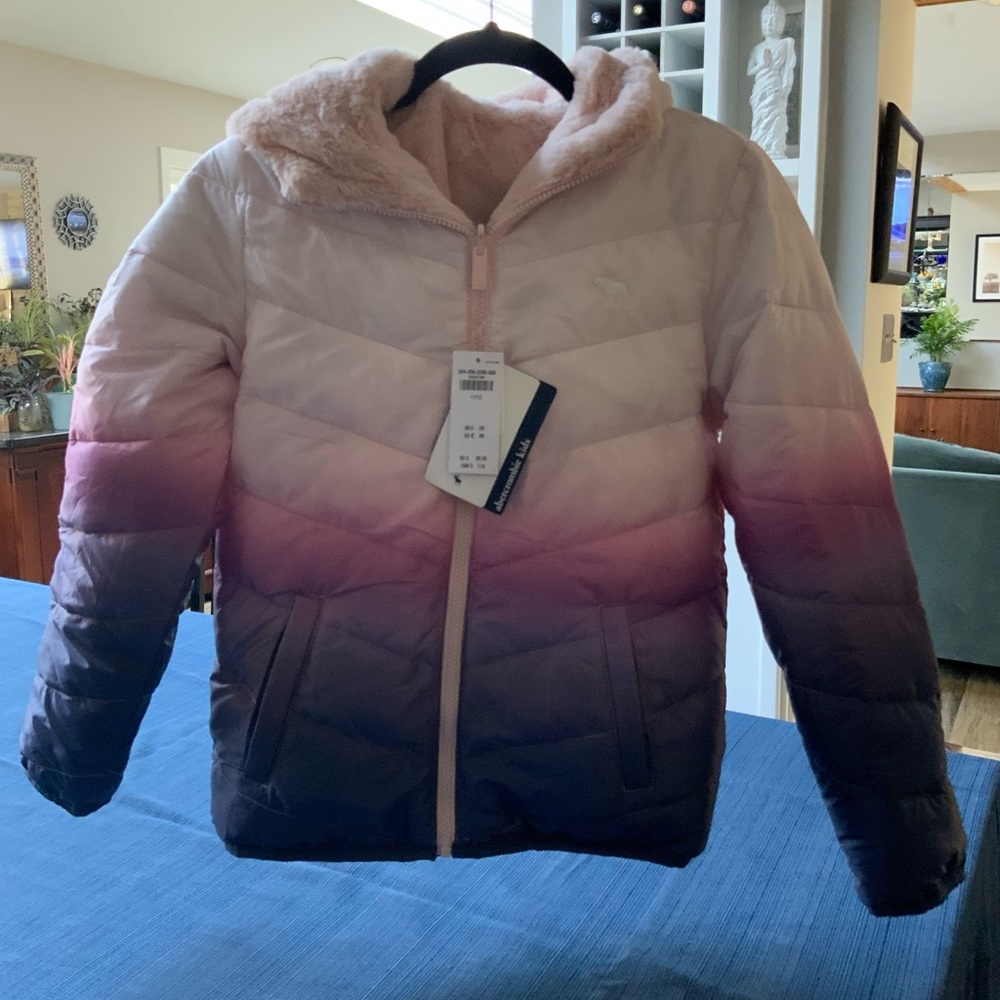 Ombré A&F kids puffer coat with plush faux fur lining. Never worn. Girls…